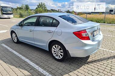 Седан Honda Civic 2012 в Львове