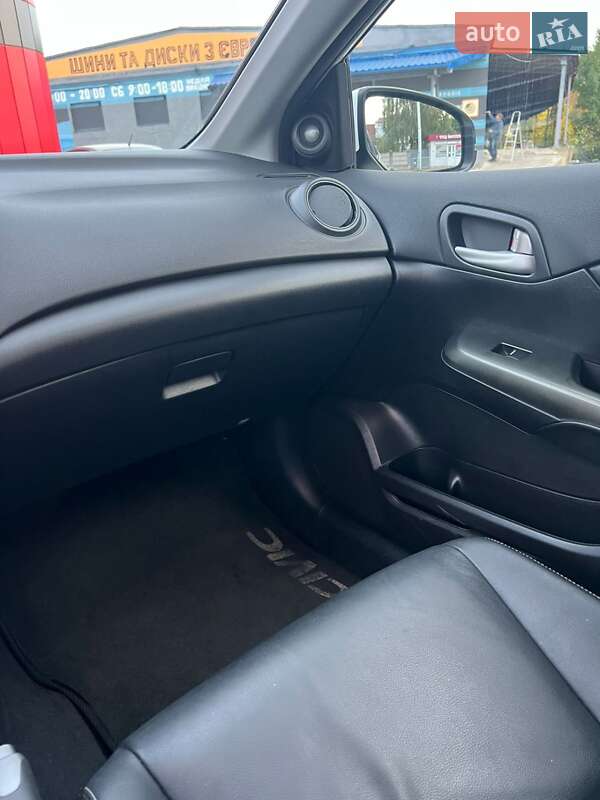 Хетчбек Honda Civic 2013 в Львові