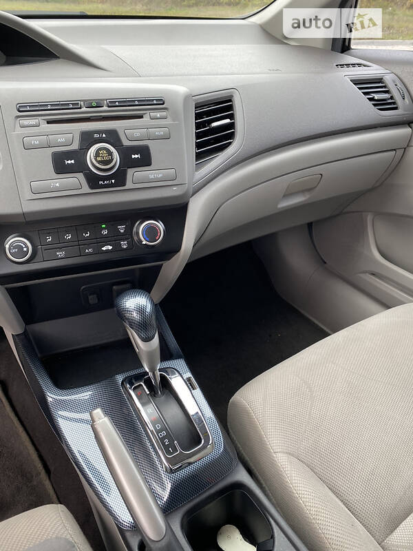 Седан Honda Civic 2012 в Днепре