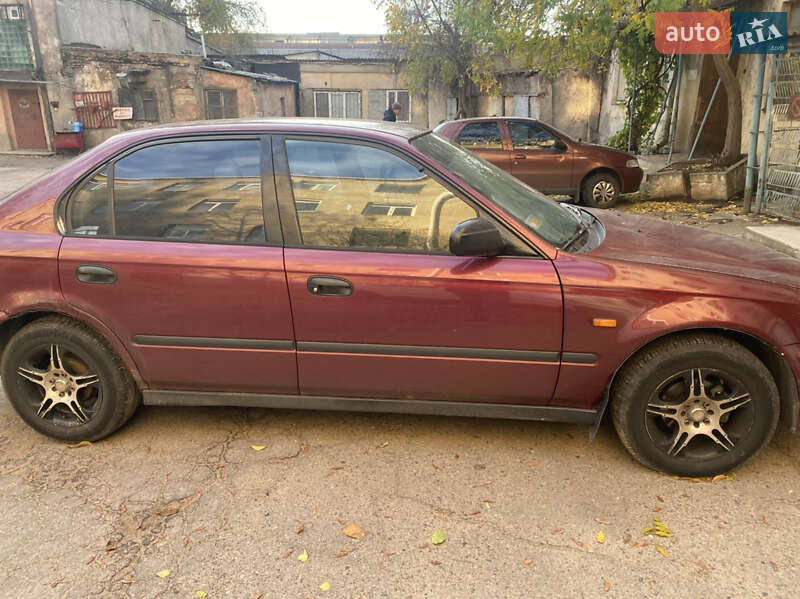Седан Honda Civic 1997 в Херсоне
