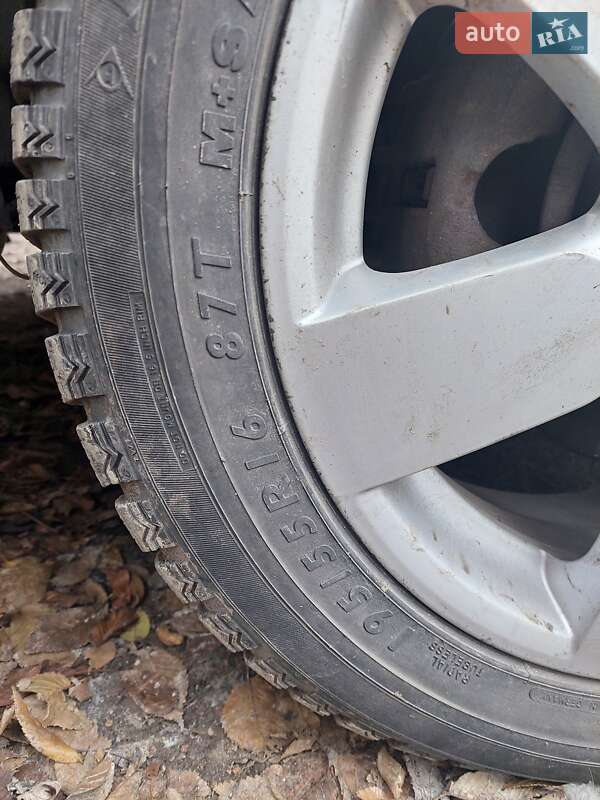 Хэтчбек Honda Civic 1995 в Запорожье