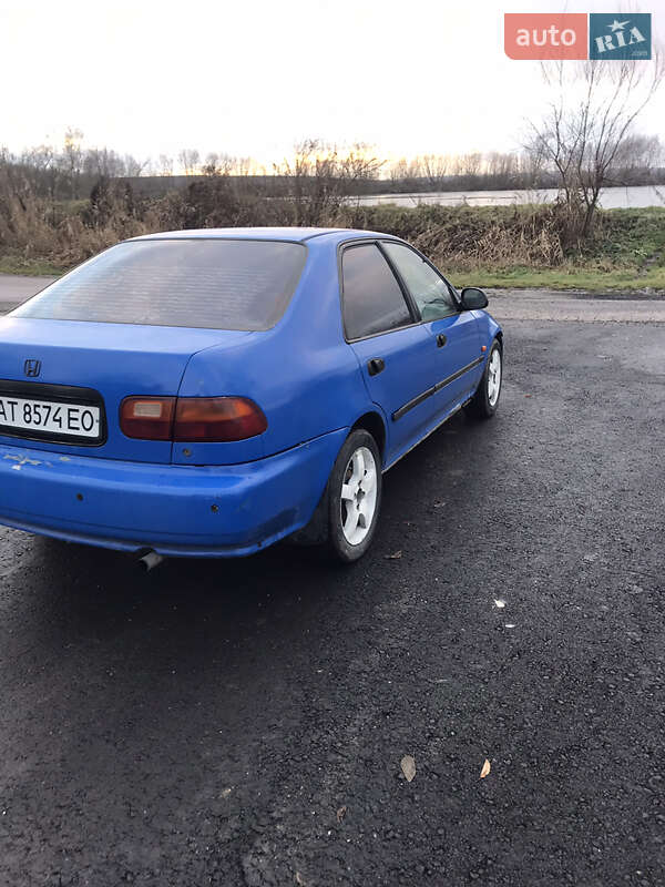 Седан Honda Civic 1995 в Галичі