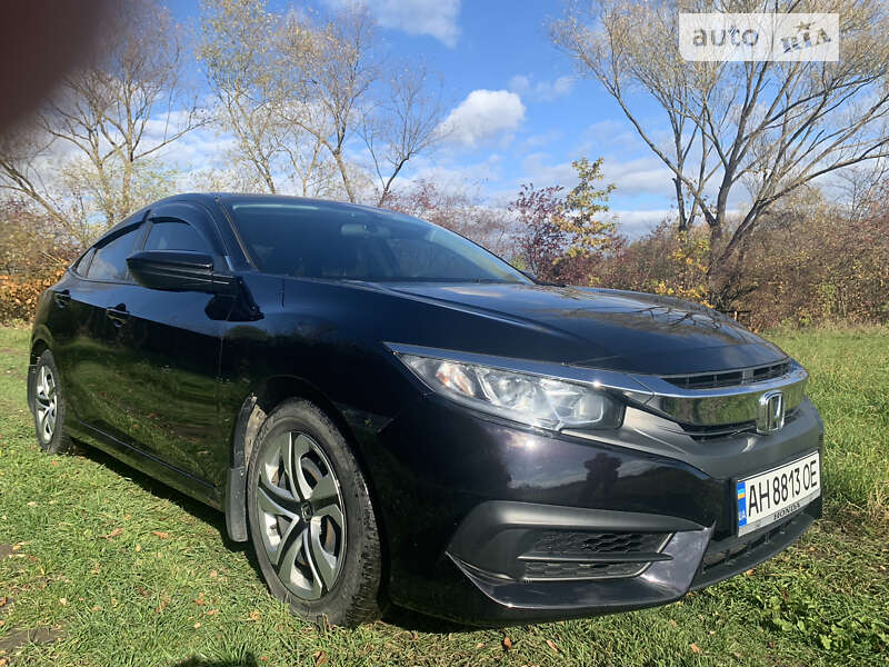 Седан Honda Civic 2017 в Славянске