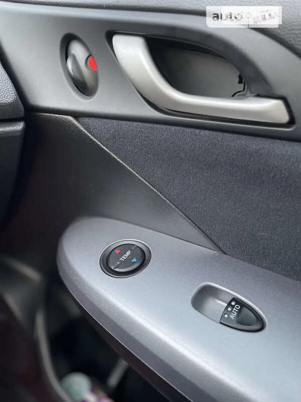 Хэтчбек Honda Civic 2007 в Стрые фото 20 Хэтчбек Honda Civic 2007 в Стрые