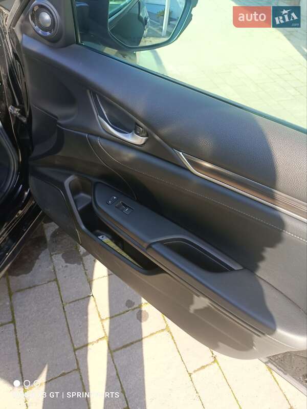 Седан Honda Civic 2019 в Старом Самборе