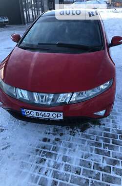 Хэтчбек Honda Civic 2006 в Золочеве