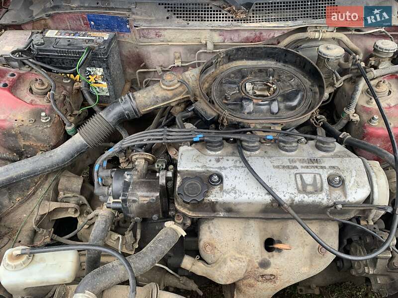 Седан Honda Civic 1993 в Овидиополе