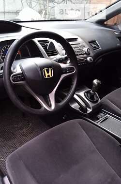 Седан Honda Civic 2007 в Миргороді