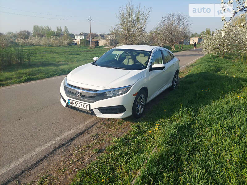 Седан Honda Civic 2017 в Дніпрі