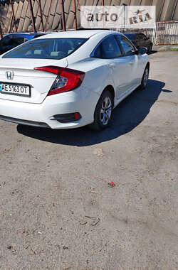 Седан Honda Civic 2017 в Днепре