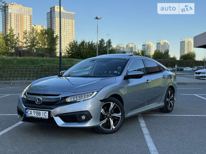 Седан Honda Civic 2017 в Киеве