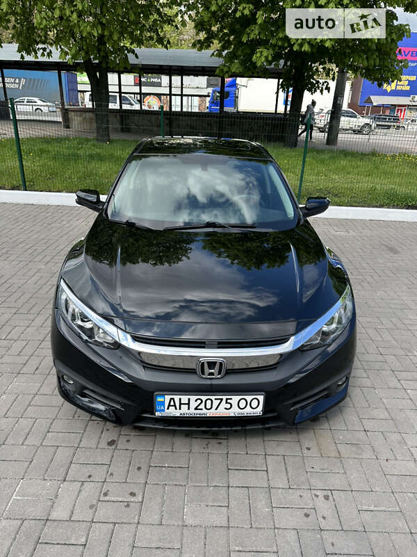 Седан Honda Civic 2017 в Киеве