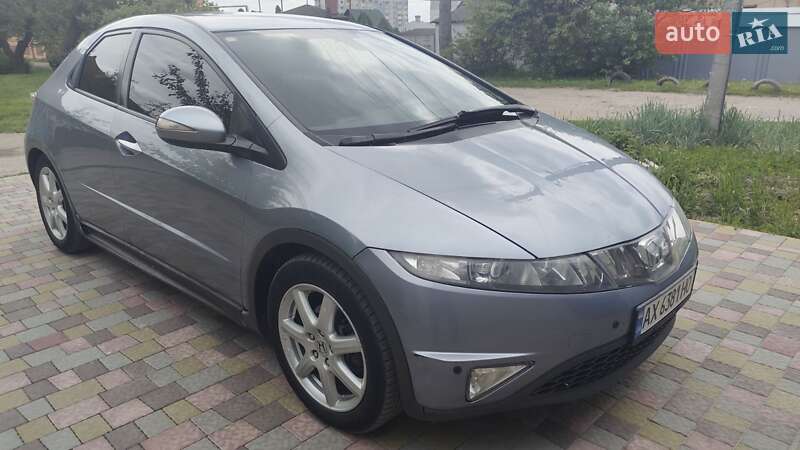 Хэтчбек Honda Civic 2008 в Харькове