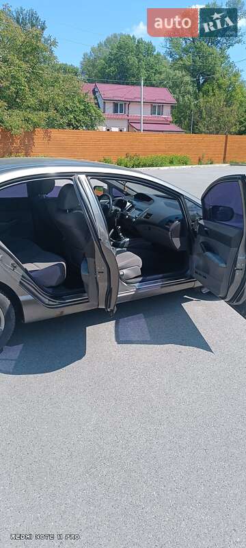 Седан Honda Civic 2008 в Чернигове