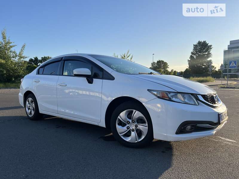 Седан Honda Civic 2013 в Киеве