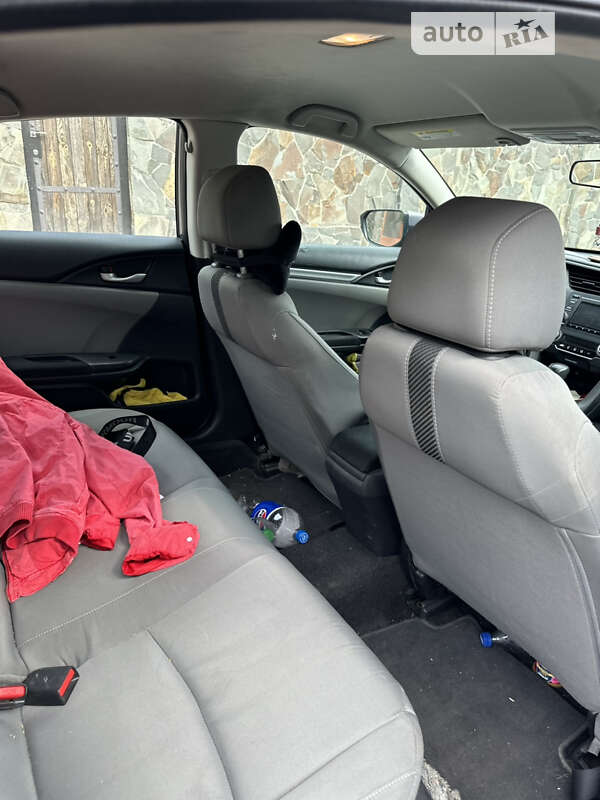 Седан Honda Civic 2016 в Києві