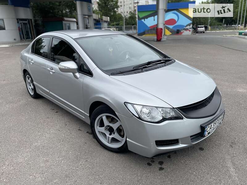 Седан Honda Civic 2007 в Черкасах