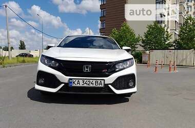 Седан Honda Civic 2017 в Киеве