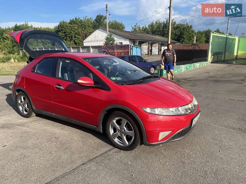 Хэтчбек Honda Civic 2007 в Ахтырке фото 9 Хэтчбек Honda Civic 2007 в Ахтырке