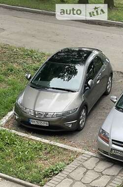 Хэтчбек Honda Civic 2007 в Покровске