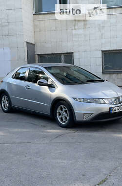 Хэтчбек Honda Civic 2008 в Киеве