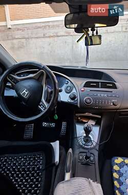 Хетчбек Honda Civic 2007 в Кропивницькому