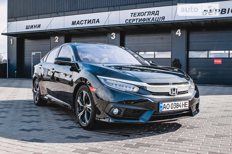 Седан Honda Civic 2016 в Хусте