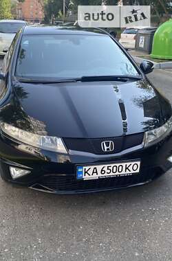 Хэтчбек Honda Civic 2010 в Ирпене