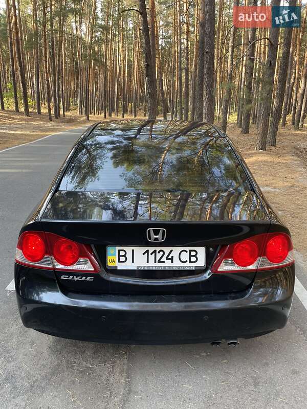 Седан Honda Civic 2007 в Полтаве