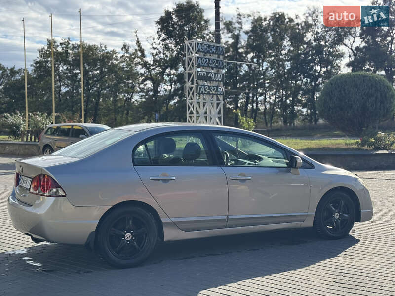 Седан Honda Civic 2006 в Смеле