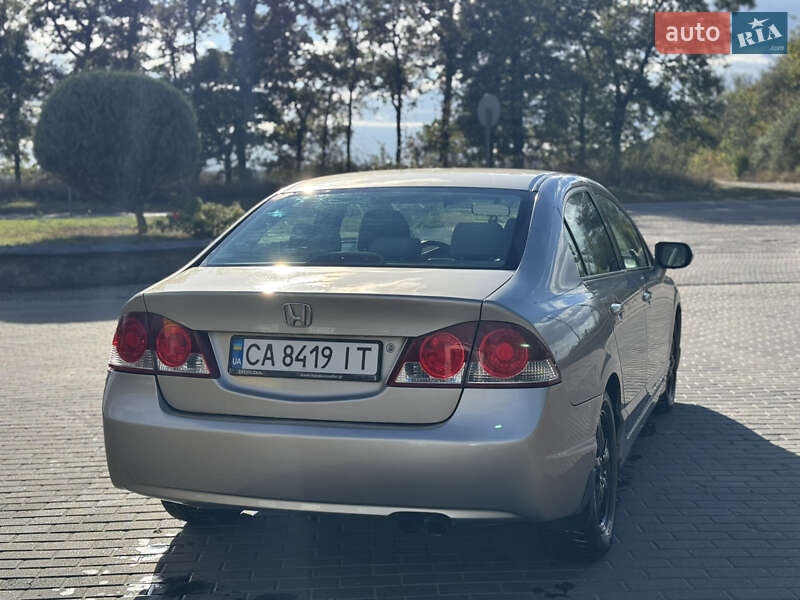 Седан Honda Civic 2006 в Смеле