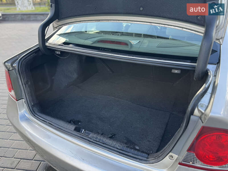 Седан Honda Civic 2006 в Смеле