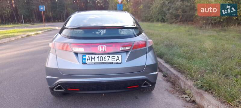 Хетчбек Honda Civic 2007 в Малині