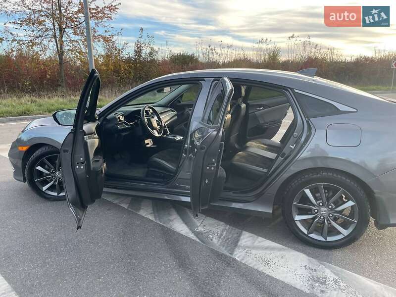 Седан Honda Civic 2018 в Хмельницком