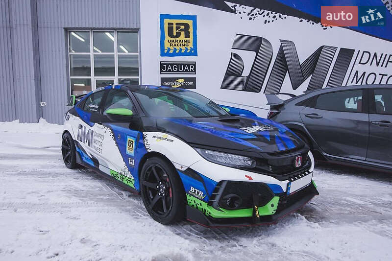 Седан Honda Civic 2017 в Киеве фото 5 Седан Honda Civic 2017 в Киеве