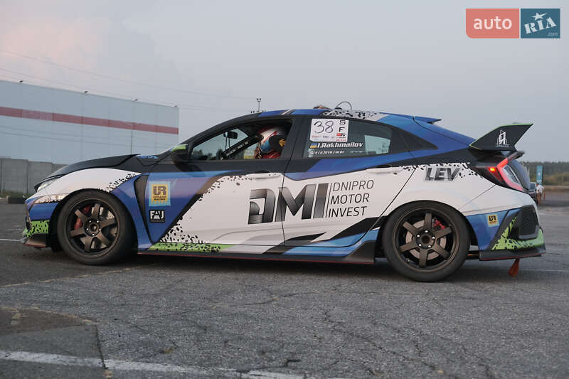 Седан Honda Civic 2017 в Киеве фото 15 Седан Honda Civic 2017 в Киеве