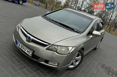 Седан Honda Civic 2007 в Днепре