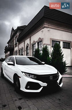 Хетчбек Honda Civic 2018 в 