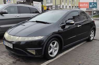 Хэтчбек Honda Civic 2006 в Сокале