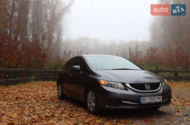 Седан Honda Civic 2014 в Львові