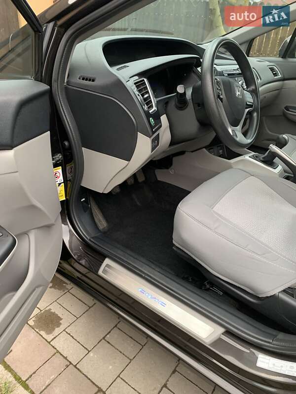 Седан Honda Civic 2013 в Любешове