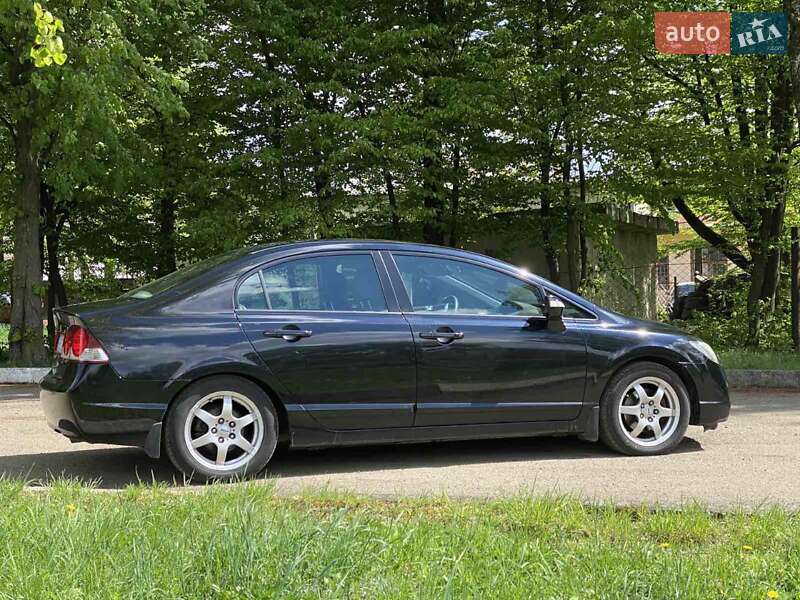 Седан Honda Civic 2008 в Моршині