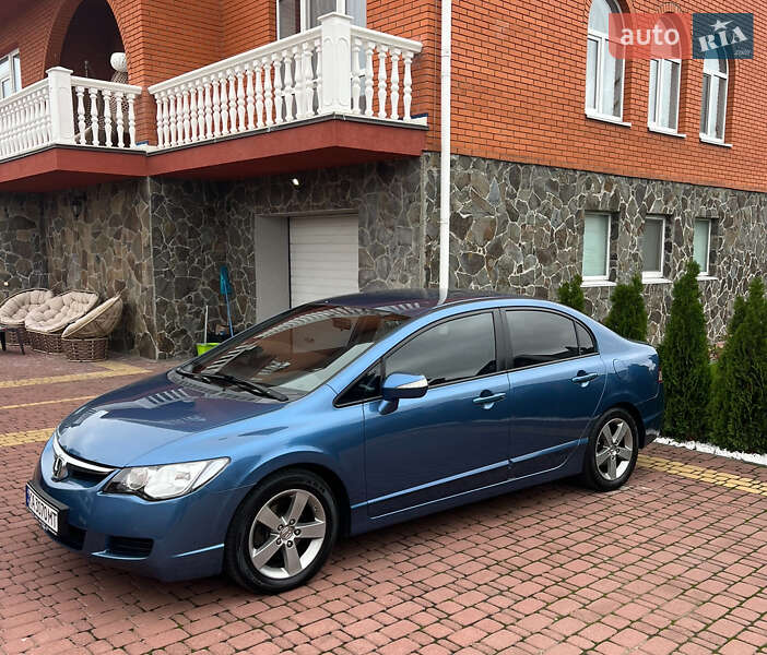Седан Honda Civic 2007 в Киеве