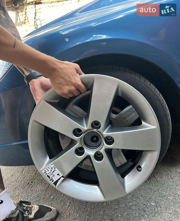 Седан Honda Civic 2007 в Киеве