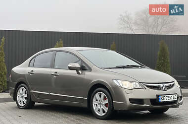 Седан Honda Civic 2006 в Дніпрі