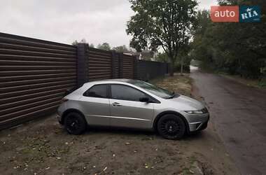 Хэтчбек Honda Civic 2006 в Житомире
