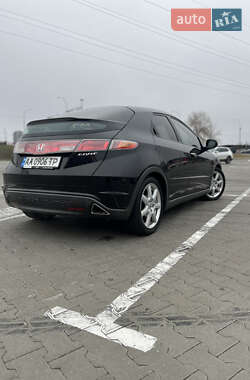 Хетчбек Honda Civic 2007 в Києві