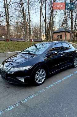 Хэтчбек Honda Civic 2009 в Киеве