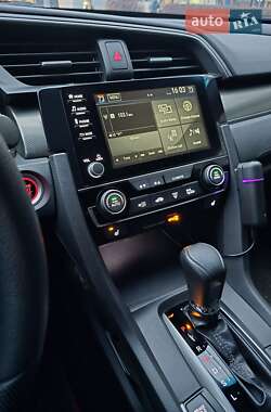 Хэтчбек Honda Civic 2019 в 