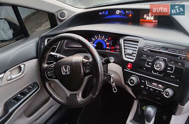 Седан Honda Civic 2013 в Днепре